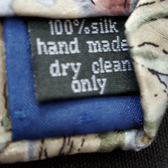 Cocktail Colors Men's Tie - Picture 4 of 5